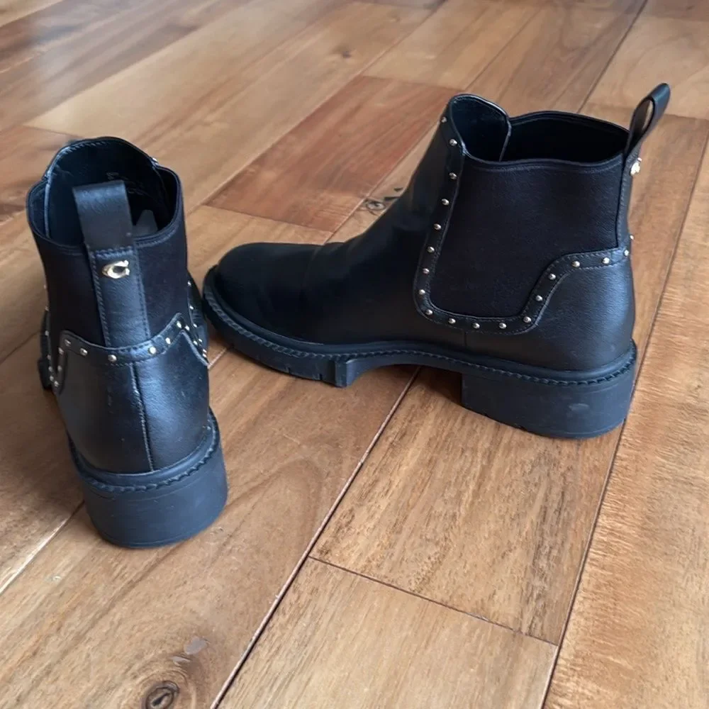 Coach “Lory” booties